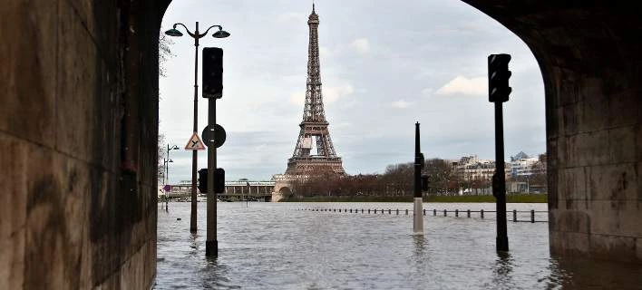  Βίντεο σοκ: Tι θα συμβεί αν επαναληφθεί η πλημμύρα του αιώνα στο Παρίσι – Τα πάντα κάτω από το νερό